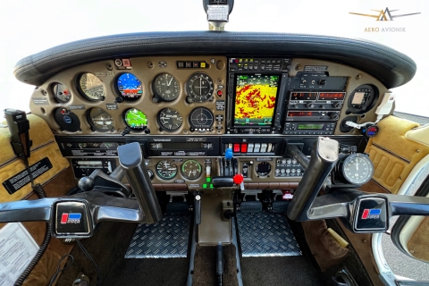 The GI 257  Installation combines the good old retrofit look of your Cessna Panel with modernest state of the art navigation features 